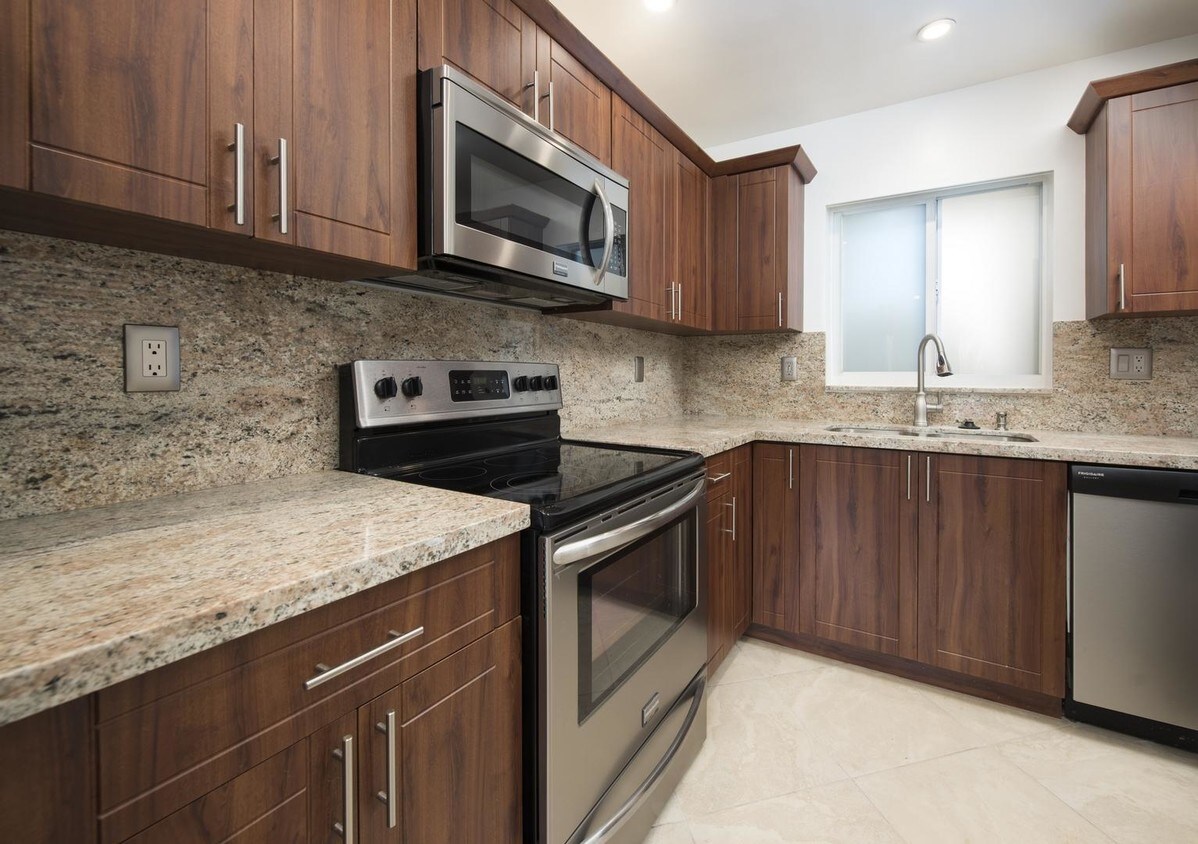 Foto principal - 2501 S Ocean Blvd