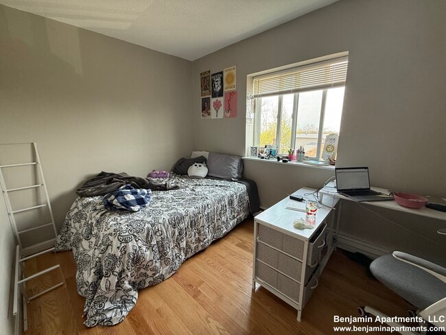 Foto del edificio - 226 Parker Hill Ave