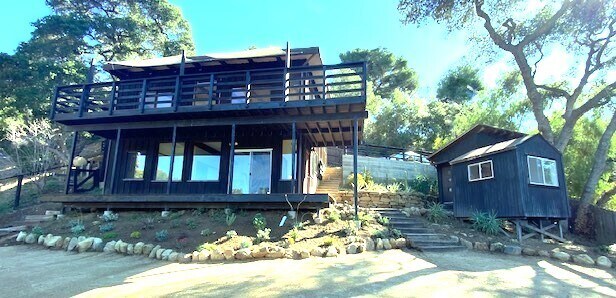 Foto del edificio - 119 Muerdago Rd