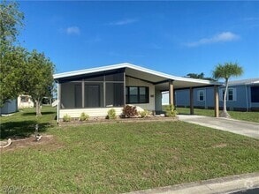 Building Photo - 26356 Charlotte Dr