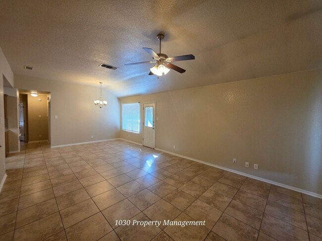 Building Photo - 2 Bed/2 Bath Duplex in Trimmier Estates! 500.00 off 1st full months rent