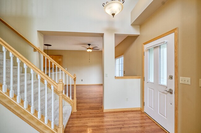 Foto del edificio - 3605 Lawndale Ln N