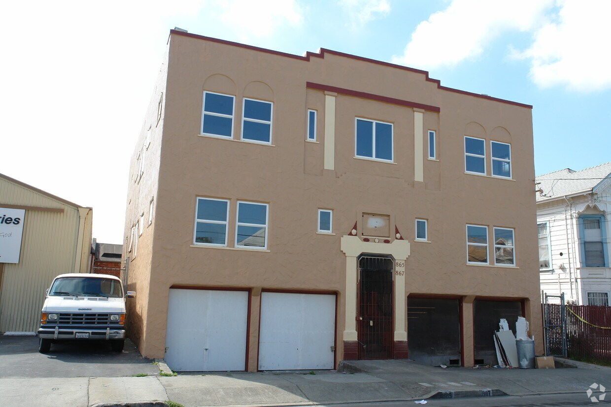 Building Photo - 865-867 29th St