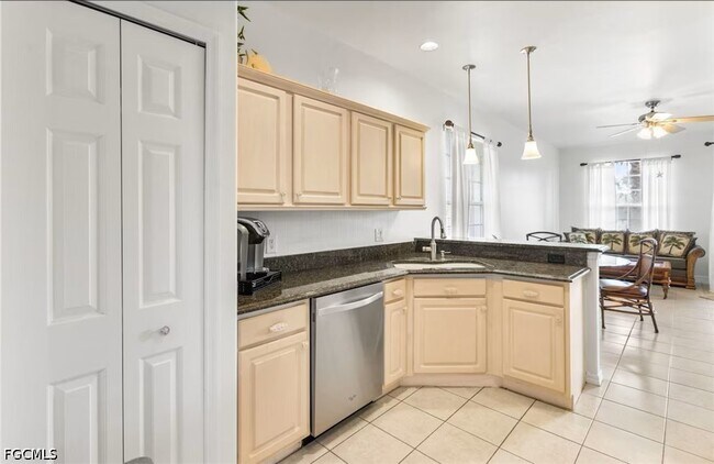 Building Photo - 14501 Grande Cay Cir