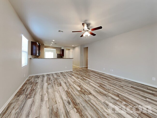 Foto del edificio - 4420 W White Canyon Rd