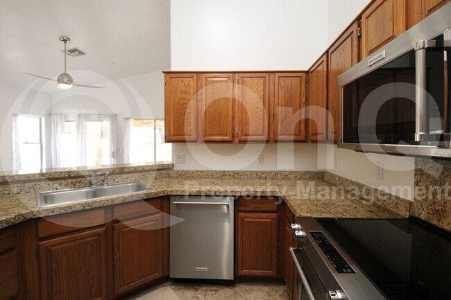 Foto del edificio - 14501 N 100th Way