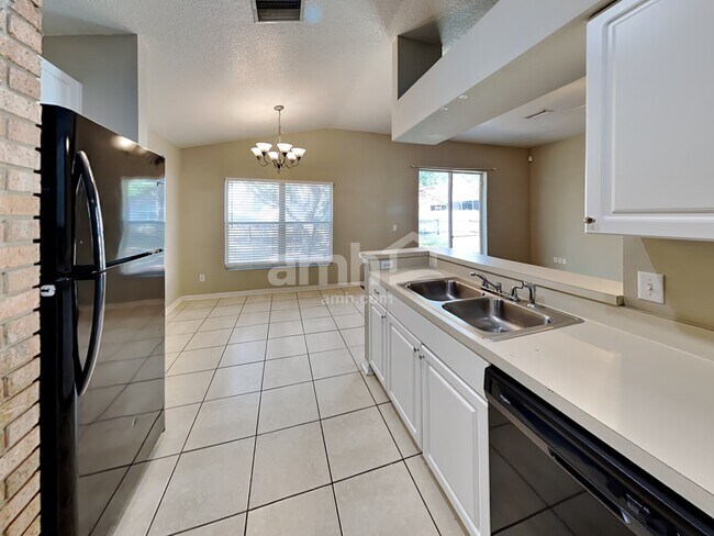 Foto del edificio - 1403 Orange Moss Ct