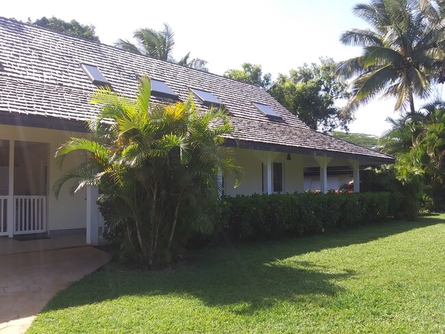 Building Photo - 5465 Wailaau Rd
