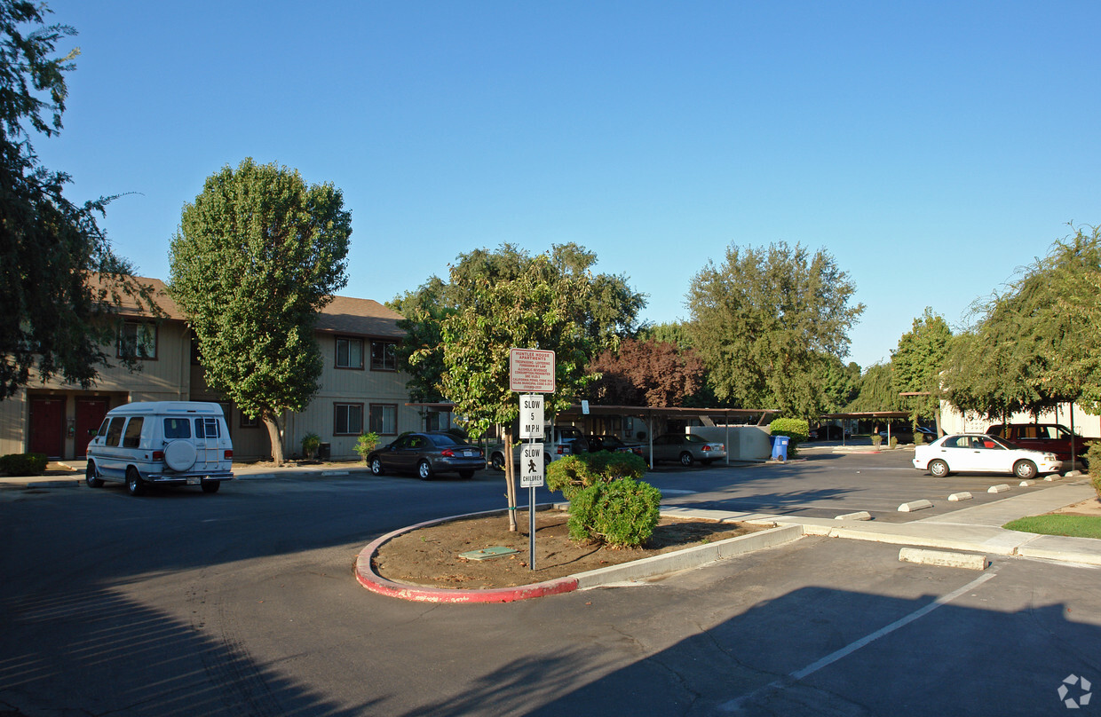 Foto del edificio - Huntlee House Apartments