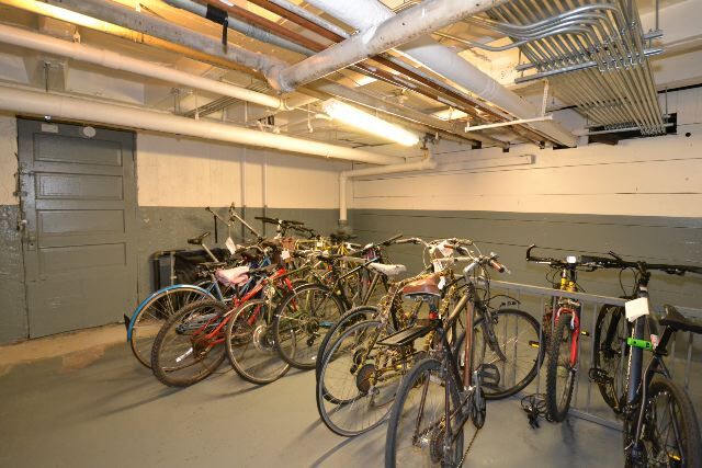 Foto del edificio - 411 W Roscoe St