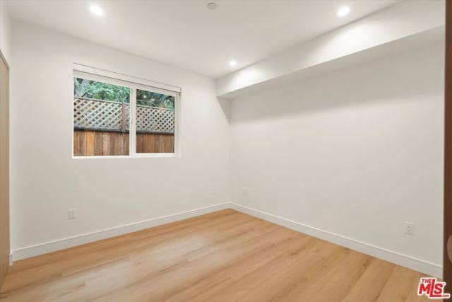 Building Photo - 11023 1/2 Blix Street, Los Angeles, CA 916...