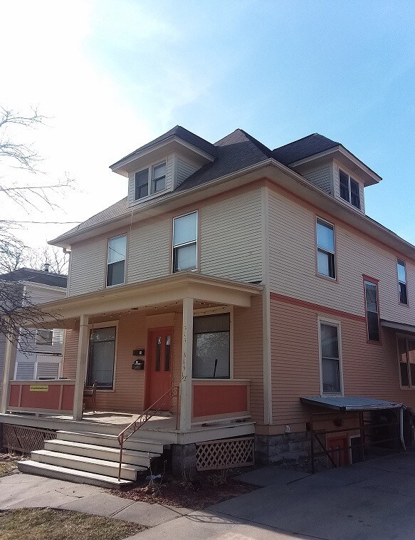 Building Photo - 315 S Johnson St