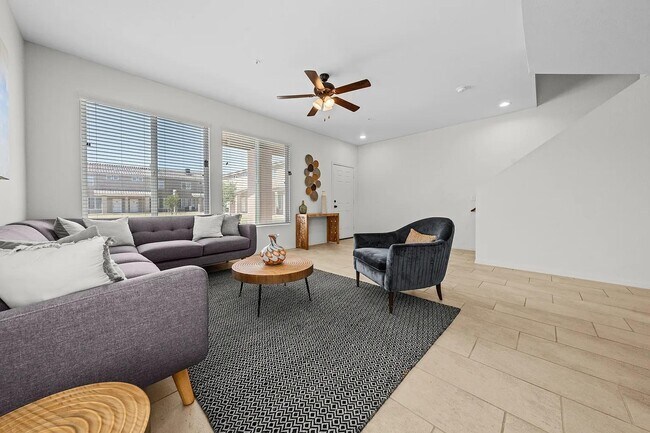 Foto del edificio - 7649 E 44th St