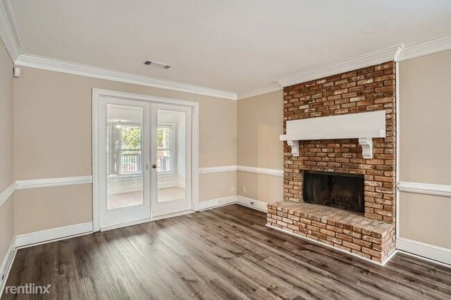 Foto del edificio - 3 br, 3 bath House - 355 Towergate Place