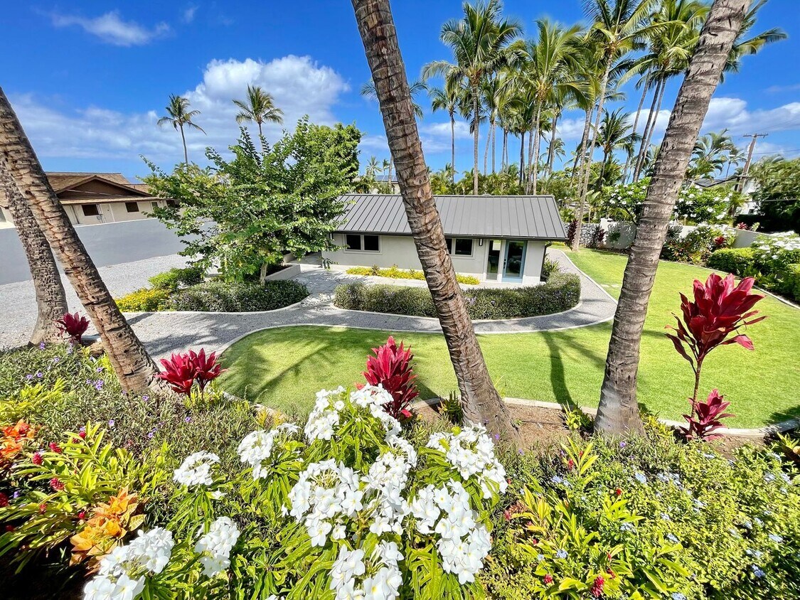 Foto principal - Experience Island Living in a Renovated 2-...