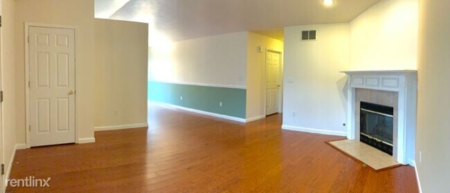 Building Photo - 3 br, 2 bath House - 2823 Cronin Dr