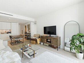 Building Photo - 144 1st St