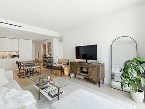 Building Photo - 144 1st St