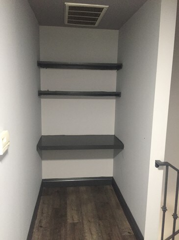 Foto del edificio - 15146 Moorpark St