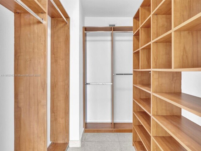 Foto del edificio - 650 West Ave