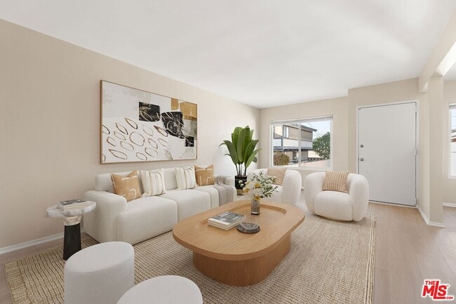 Photo - 1814 1/2 Spreckels Lane Unit House