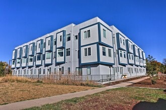 Building Photo - 3101 W 47th Ave