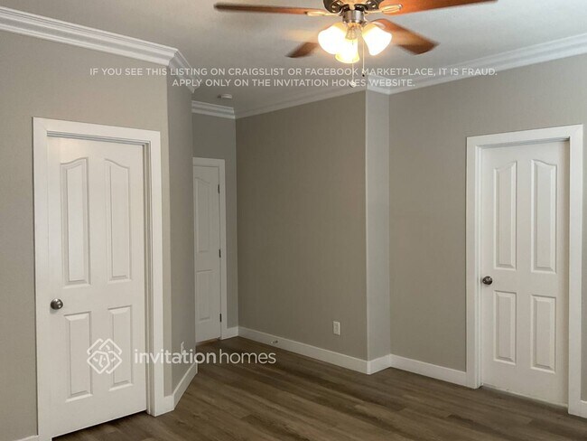 Foto del edificio - 8861 Happy Stream Ave