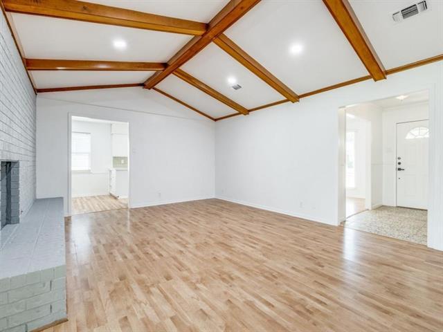 Building Photo - 1718 Crescent Dr