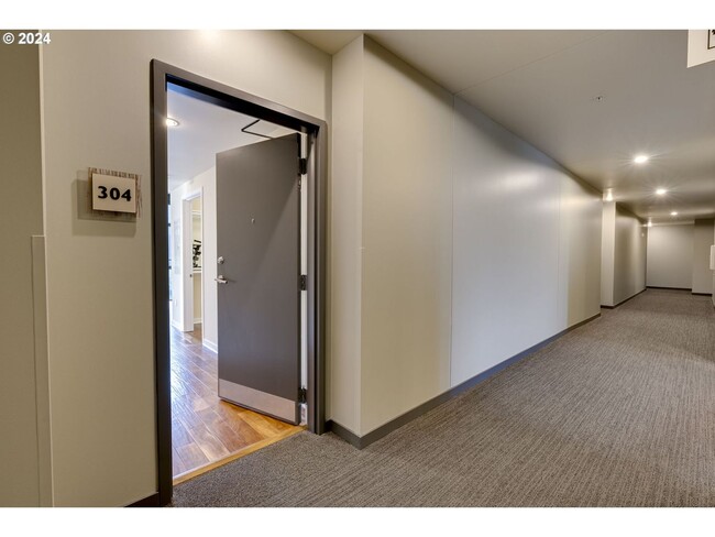 Foto del edificio - Modern Condo in NW District, Portland! On ...