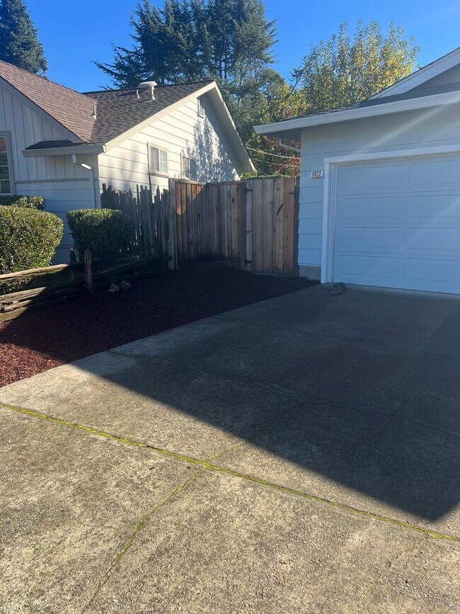 Foto del edificio - Rincon Valley Three Bedroom Home