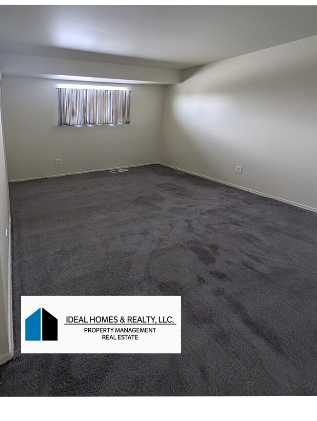 Foto del edificio - 5487 Clubok Dr