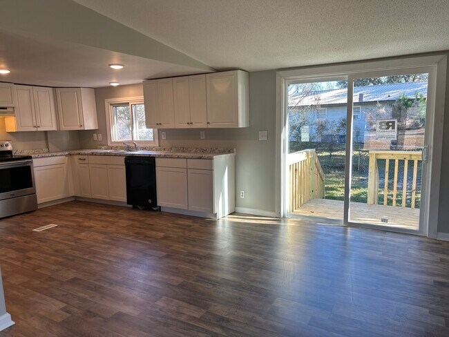 Foto del edificio - 234 Barbara Ave