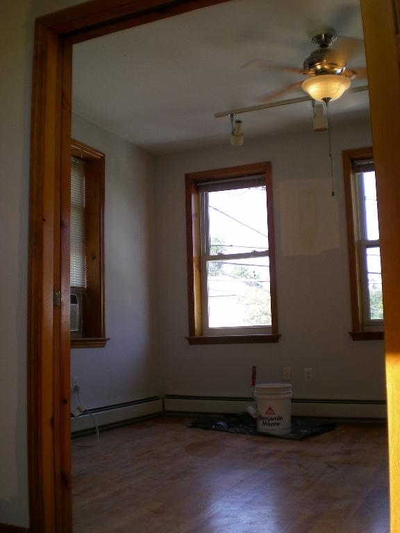 Building Photo - 44 Dixon Ave