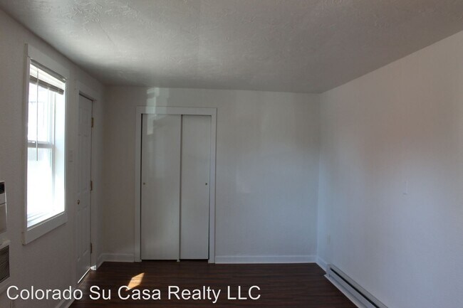 Building Photo - 2032 W Cucharras St
