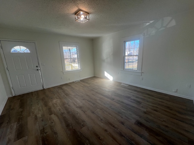 Foto del edificio - 1242 N Ohio Ave