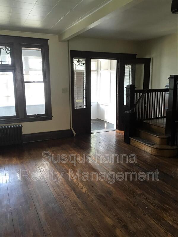 Building Photo - 514 Radnor St