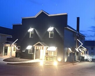 Building Photo - 102 N Gilfillan St