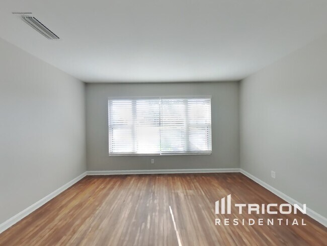 Building Photo - 1545 Dalewood Drive Jacksonville FL