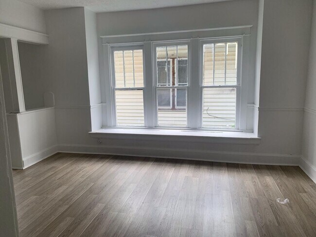 Foto del edificio - Available for Rent 3BR/1BA beauty