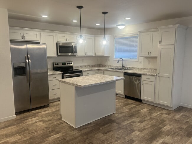 Building Photo - 5912 36th St S