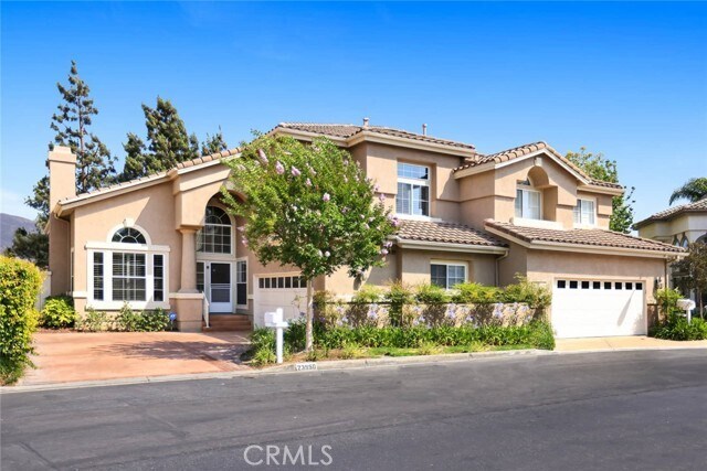 Foto principal - 23950 Nicole Way
