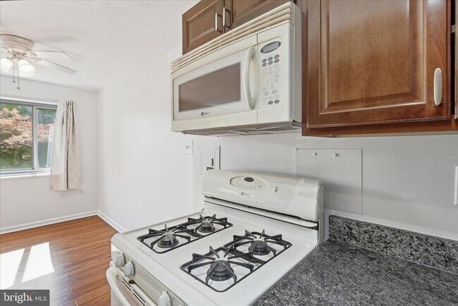 Foto del edificio - 1200 S Arlington Ridge Rd