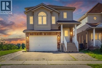 Building Photo - 287 Westmeadow Dr