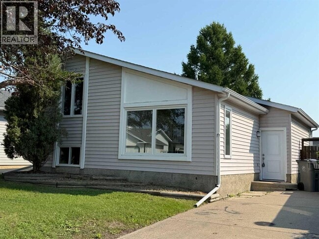 Building Photo - 2725-257B 57b Ave