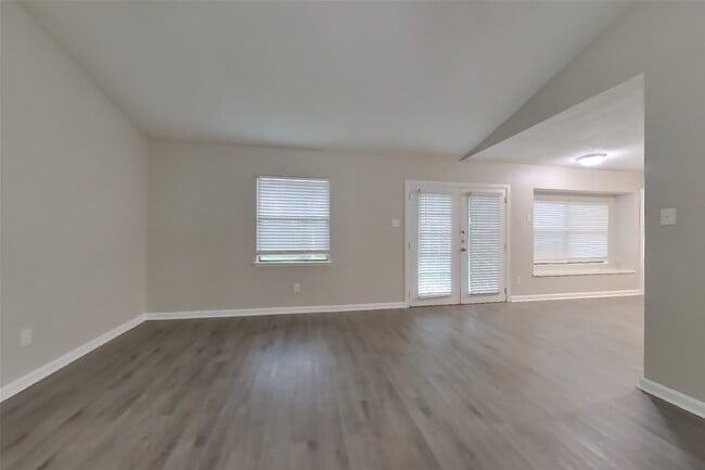 Foto del edificio - 17503 Nordway Dr