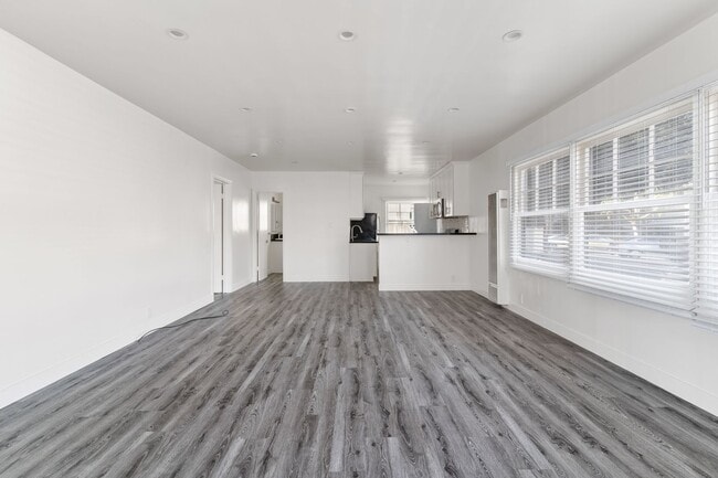 Building Photo - 241 Bonito Ave