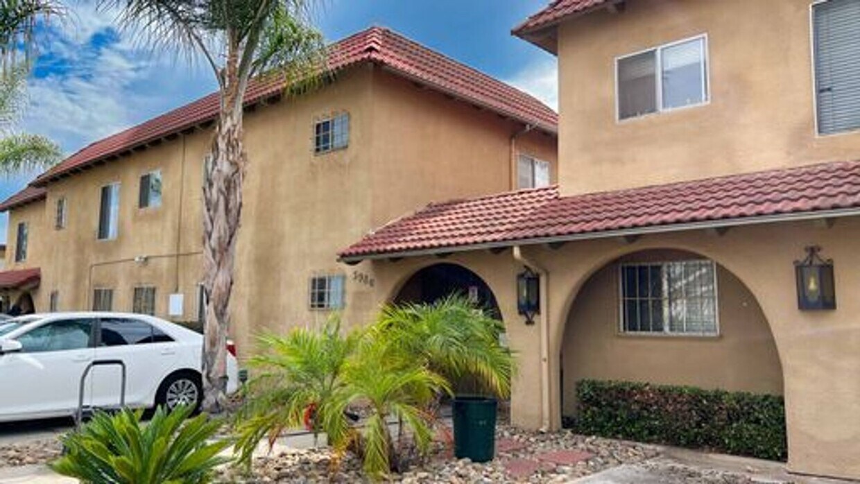 Primary Photo - BF Texas - Casa Helena