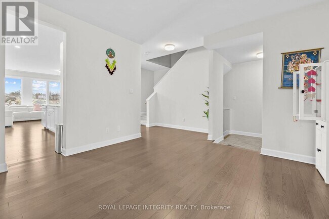 Building Photo - 1081 Cope Dr