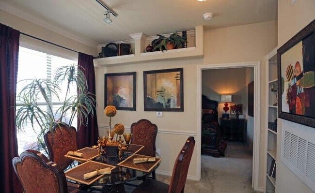 Building Photo - 2 bedroom in Houston TX 77089