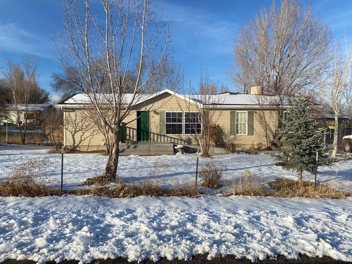911 E 2970 S, Vernal, UT 84078 House Rental in Vernal, UT
